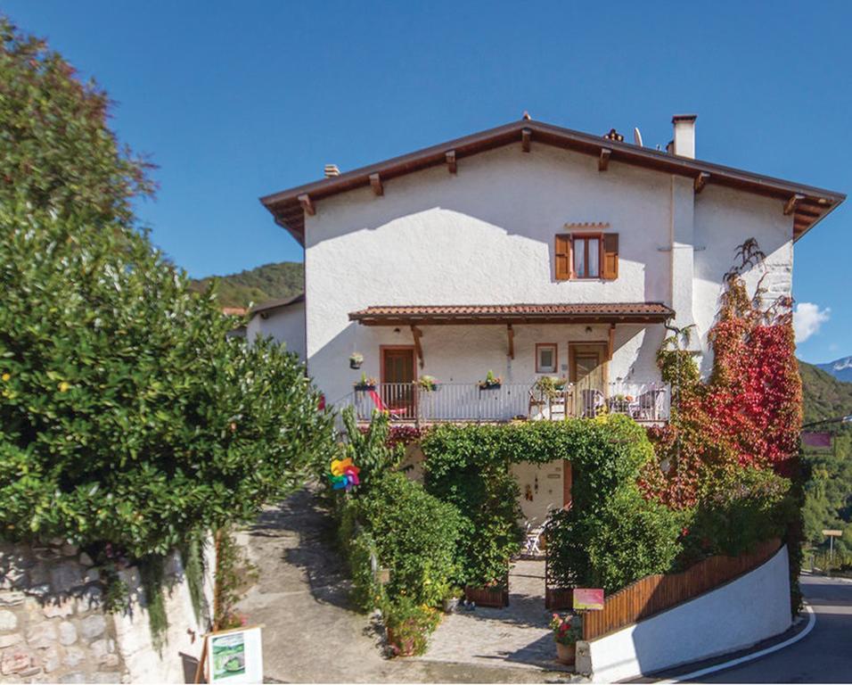 Casa Vacanze Regina Del Lago Tremosine Exterior photo